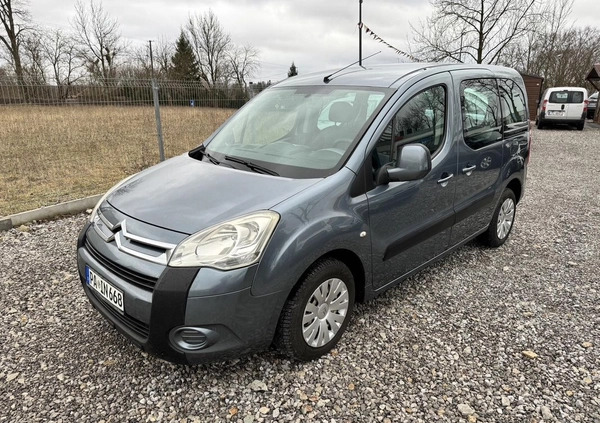 Citroen Berlingo cena 19900 przebieg: 245000, rok produkcji 2009 z Kościerzyna małe 154